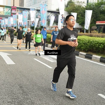 Runner Photo 4777596
