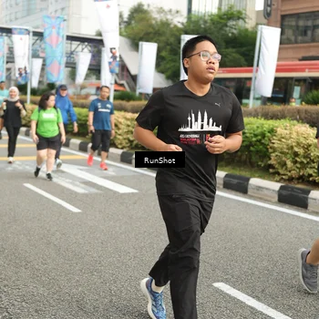 Runner Photo 4777601