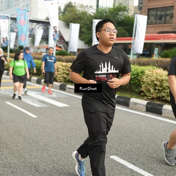 Runner Photo 4777602