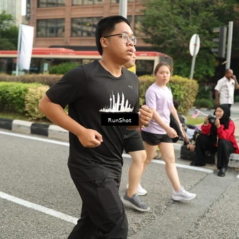 Runner Photo 4777633