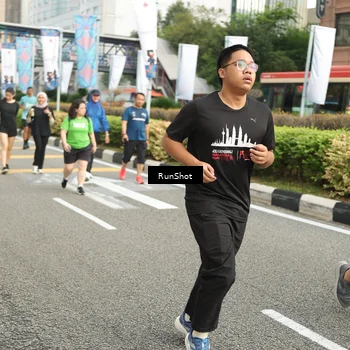 Runner Photo 4777662