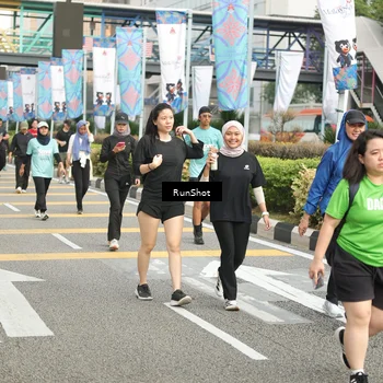 Runner Photo 4777672