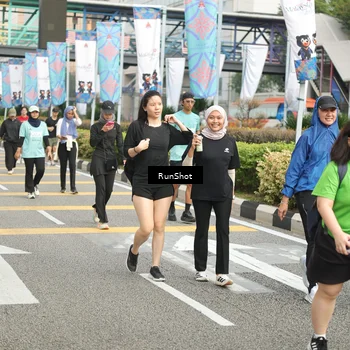 Runner Photo 4777680