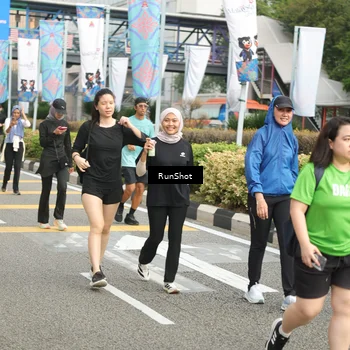 Runner Photo 4777684