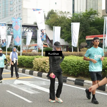 Runner Photo 4777757
