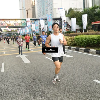 Runner Photo 4778372