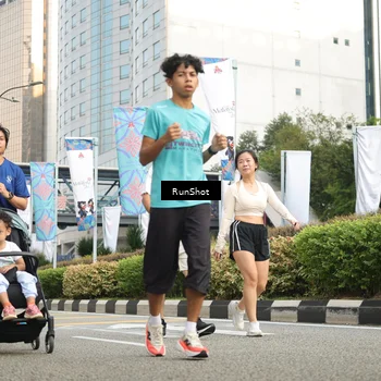 Runner Photo 4781535