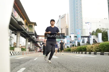 Runner Photo 4782417