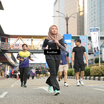 Runner Photo 4782489