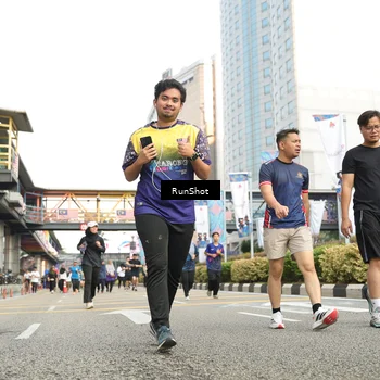Runner Photo 4782675