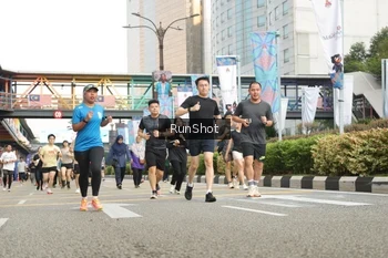 Runner Photo 4782816