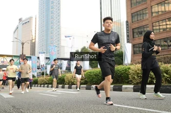 Runner Photo 4782943