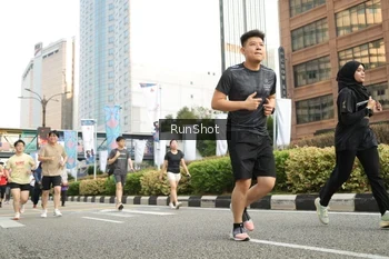 Runner Photo 4782995