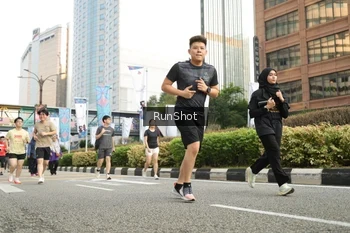 Runner Photo 4783003
