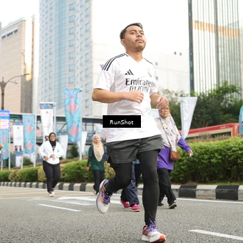 Runner Photo 4783293