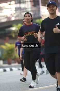 Runner Photo 4783480