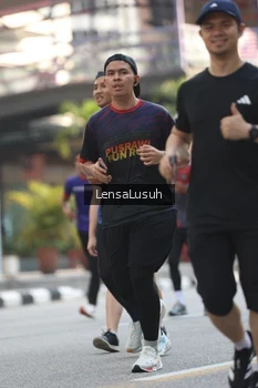 Runner Photo 4783483