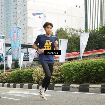 Runner Photo 4783602