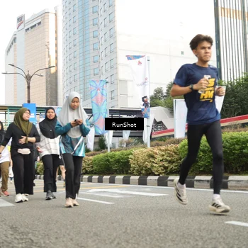 Runner Photo 4783656