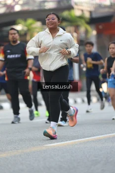 Runner Photo 4784273