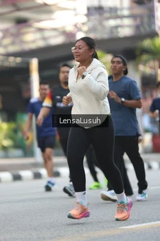 Runner Photo 4784312