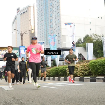 Runner Photo 4784612