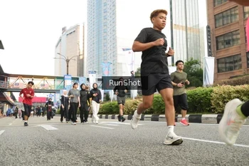 Runner Photo 4784680