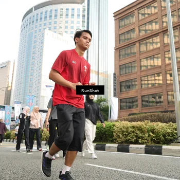 Runner Photo 4784874