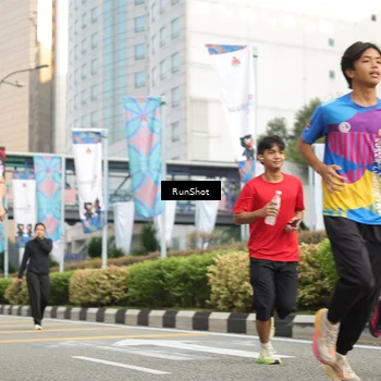 Runner Photo 4785067