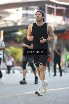 Runner Photo 4785494