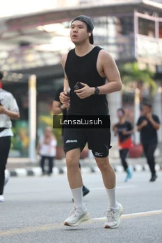 Runner Photo 4785615
