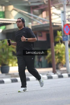 Runner Photo 4786372