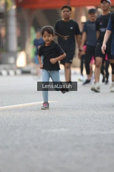 Runner Photo 4786502