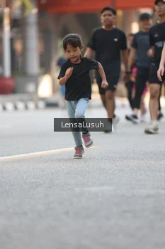 Runner Photo 4786719