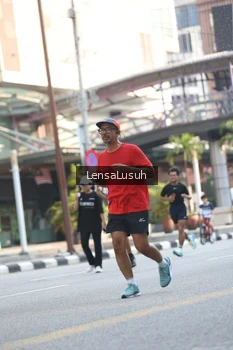 Runner Photo 4787247