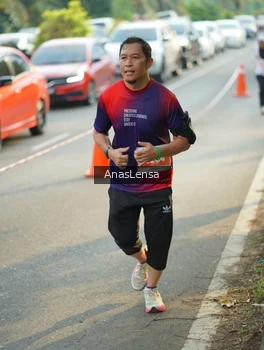 Runner Photo 4789156