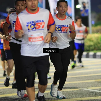 Runner Photo 4790656