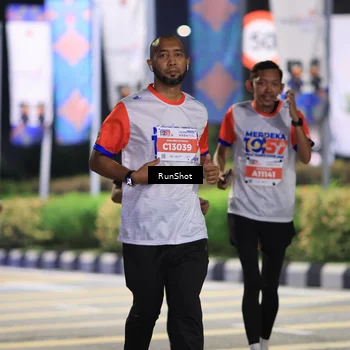 Runner Photo 4796484