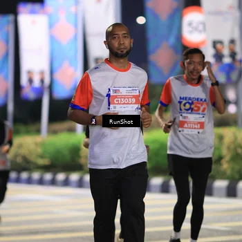 Runner Photo 4796485