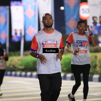 Runner Photo 4796504