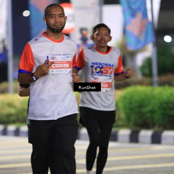 Runner Photo 4796543