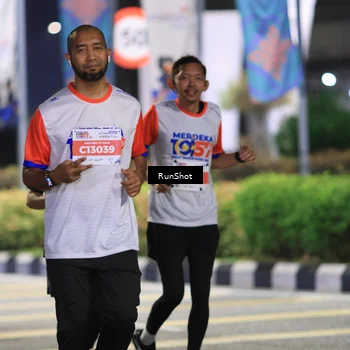 Runner Photo 4796698