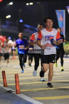 Runner Photo 4799871