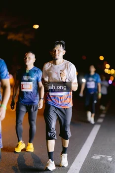 Runner Photo 4800003