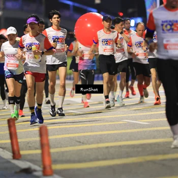 Runner Photo 4800016