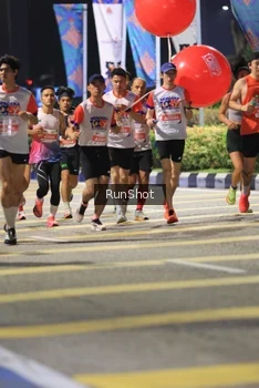 Runner Photo 4800042
