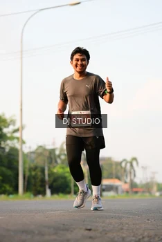 Runner Photo 4800047