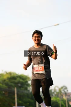 Runner Photo 4800048