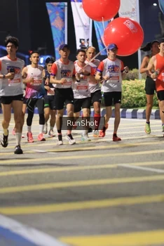 Runner Photo 4800054