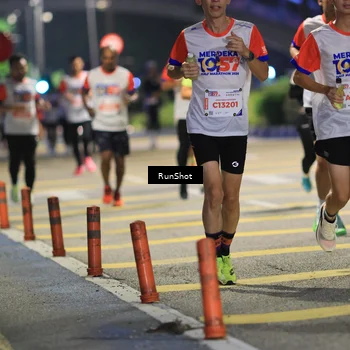 Runner Photo 4800379